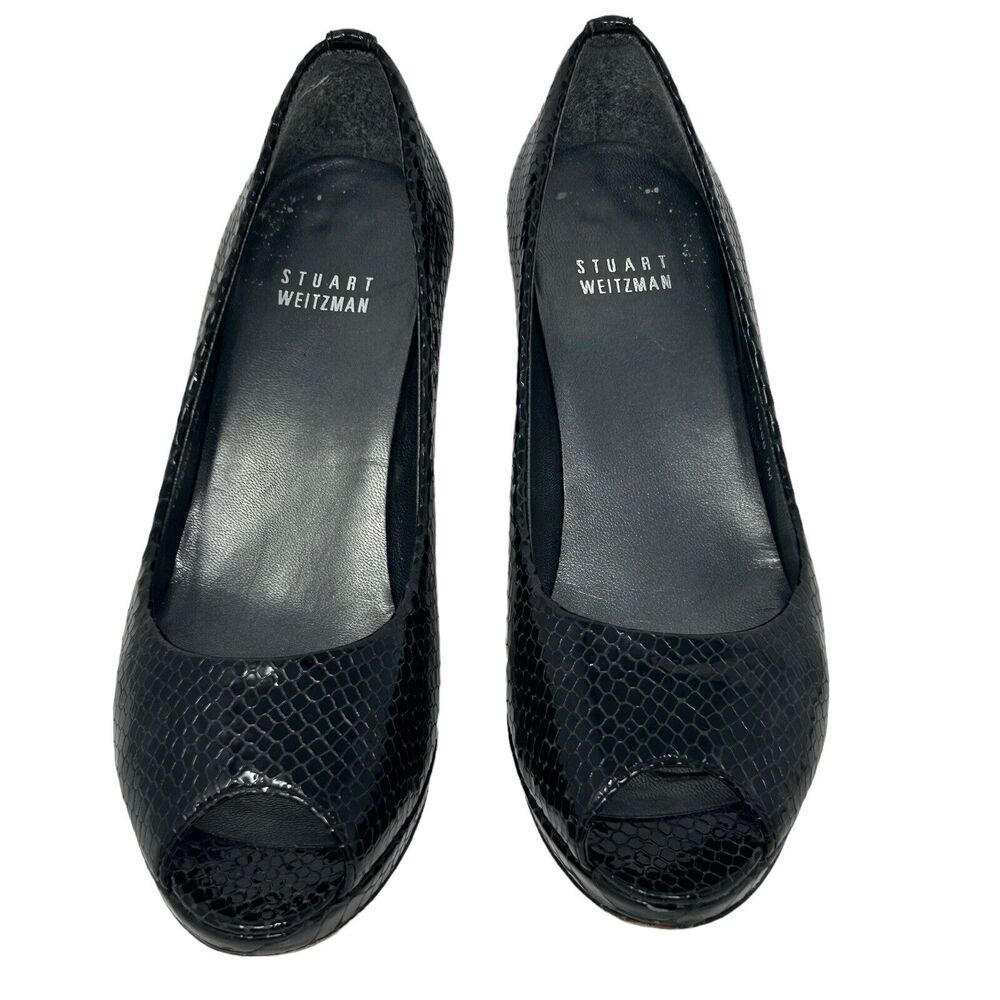 Stuart Weitzman Pumps 7 Peep Toe Black Snake Embossed Patent Leather 3" Heels - Picture 2 of 15